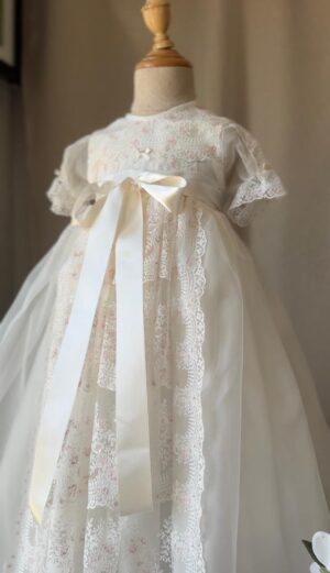 Lirio removable christening gown
